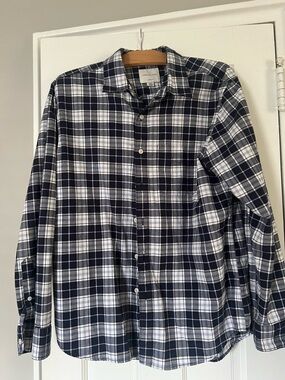 American Eagle Outfitters Navy and White Plaid Button-Down Shirt